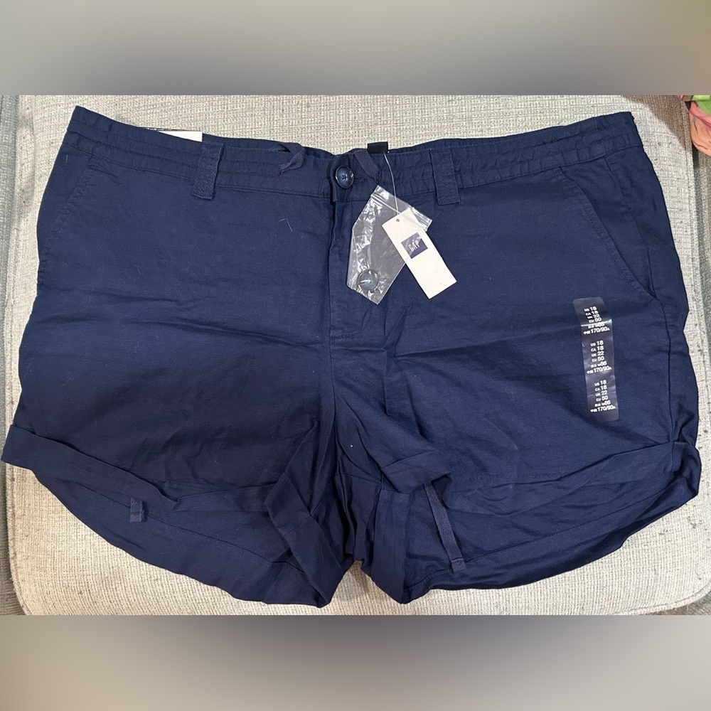 Gap Navy Blue Cargo Shorts Size 18 NWT